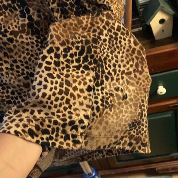 White Stag Woman Stretch animal print top 2X - Picture 9 of 9